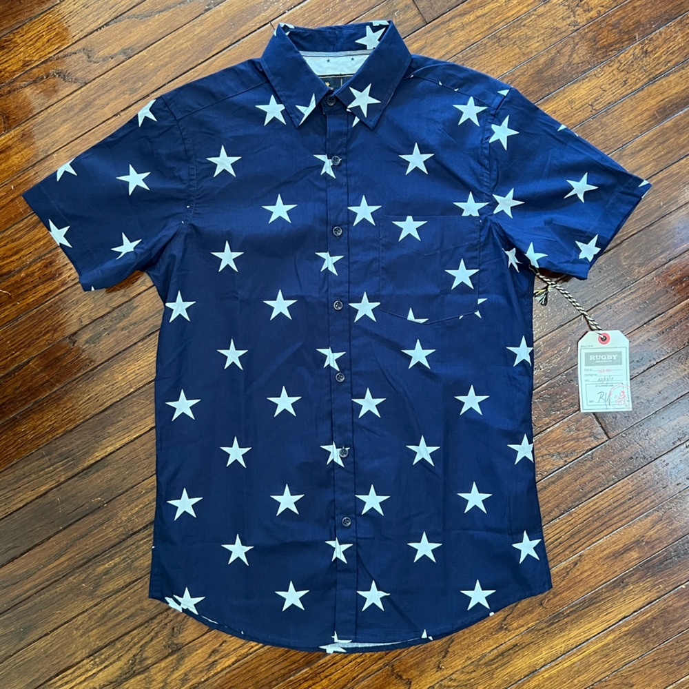 Rugby Men’s SMALL American Flag Red White & Blue Short Sleeve Button Down Shirt